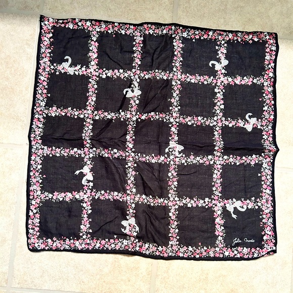 JOLIE MODE Pretty floral handkerchief. No stains or snags. - Picture 1 of 5